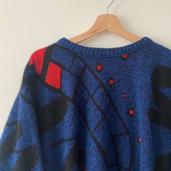 Retro Colorblock Sweater - Picture 3 of 7